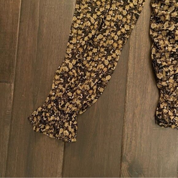 Jane + Delancey Yellow & Black Floral Blouse M NWT - Picture 2 of 5